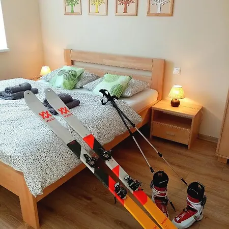 Elejan Apartament Bešeňová