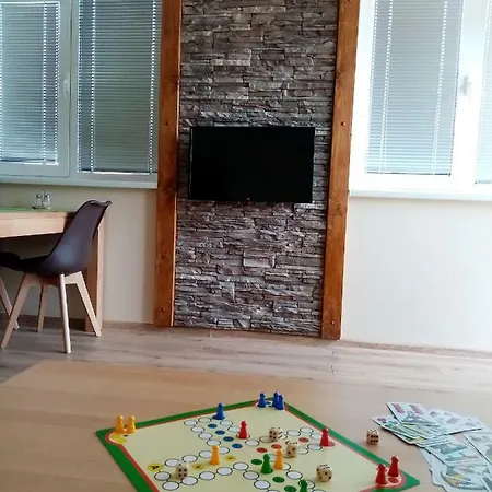 Elejan * Bešeňová